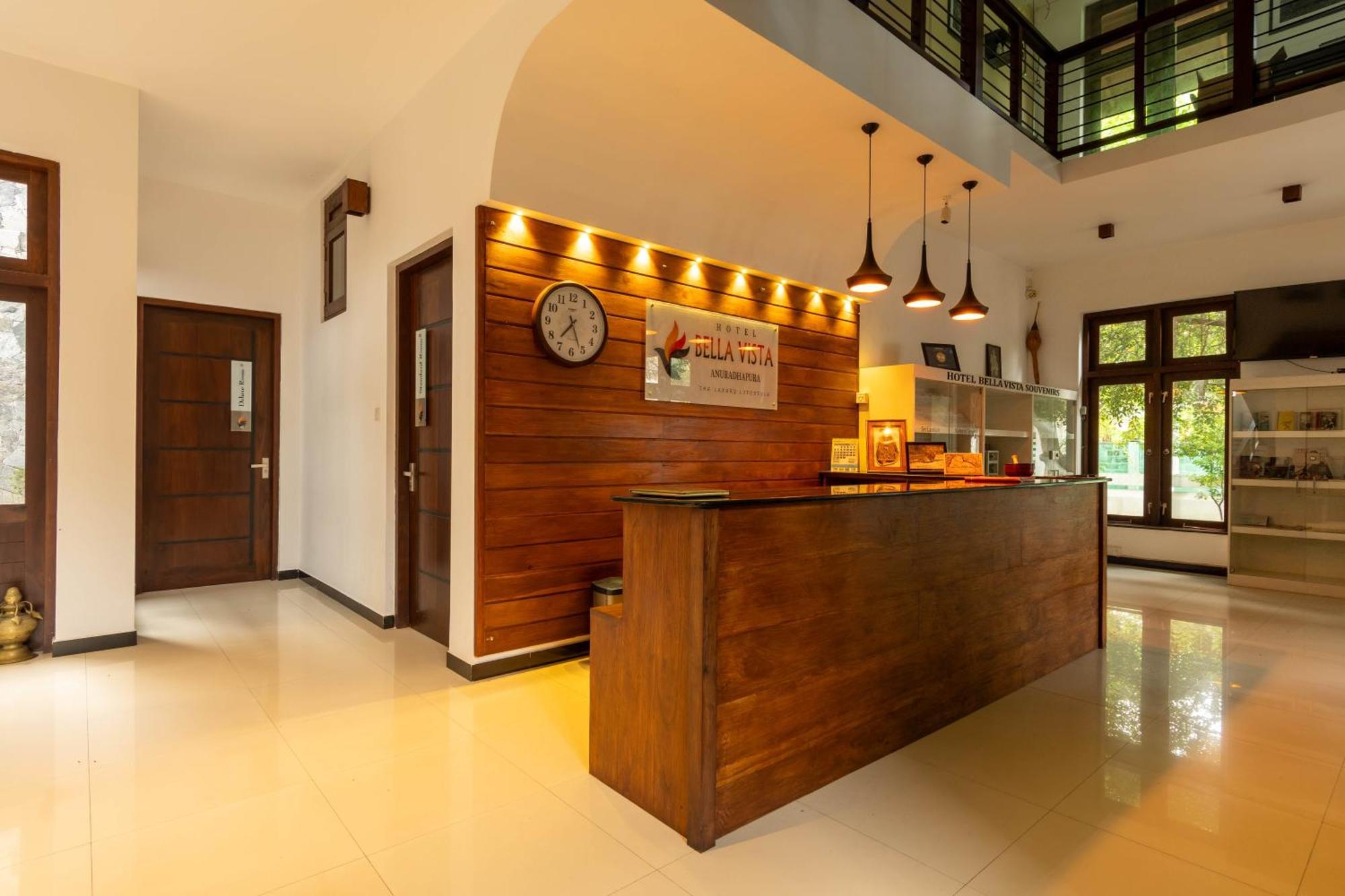 Hotel Bella Vista أنرادابورام المظهر الخارجي الصورة