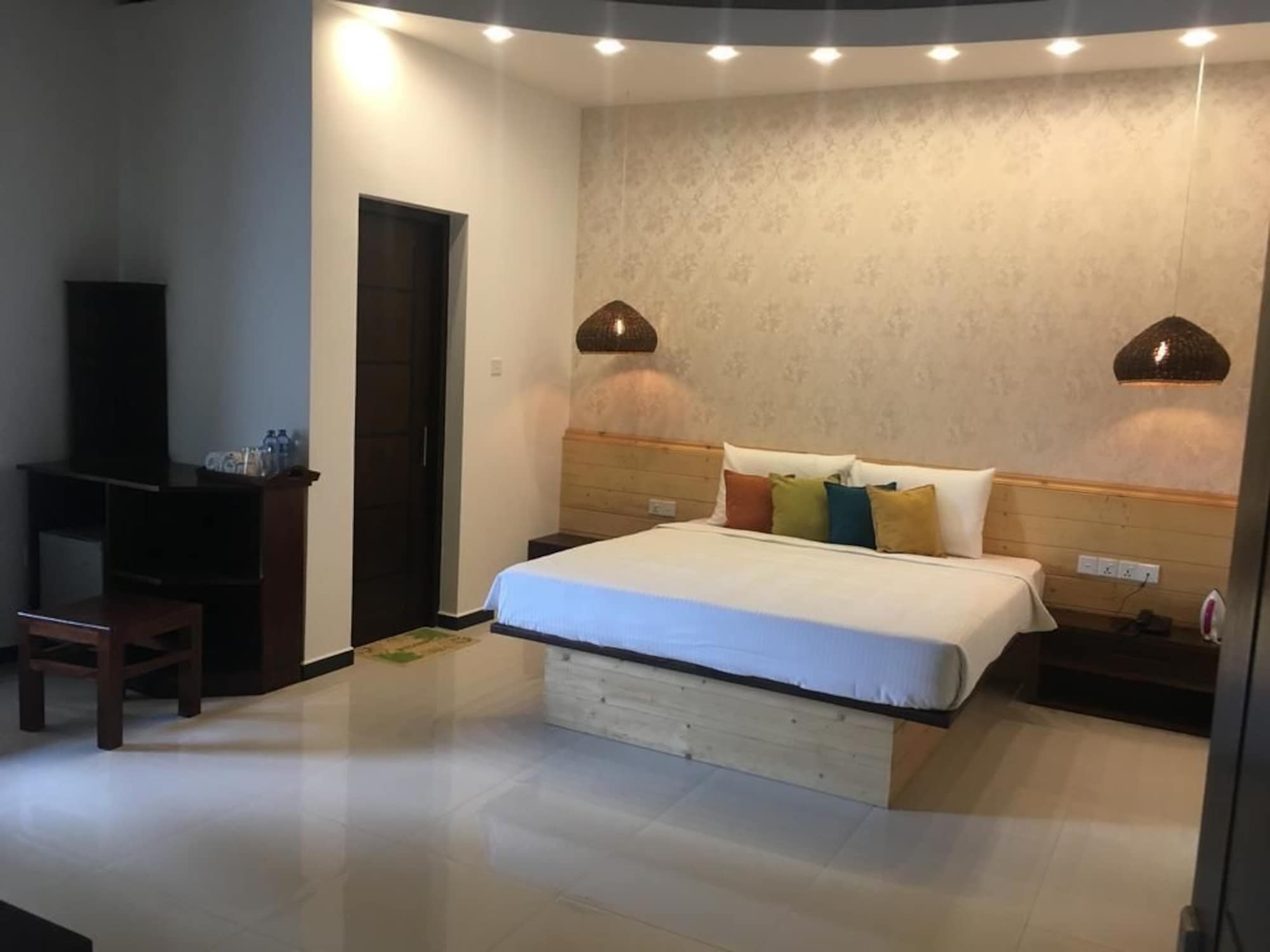 Hotel Bella Vista أنرادابورام المظهر الخارجي الصورة